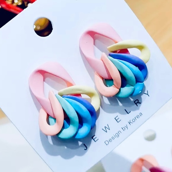 🍭CANDY COLORS🍭DROP LINK POST EARRINGS AVAILABLE IN 2 DIFFERENT COLORS NEW - Picture 5 of 6